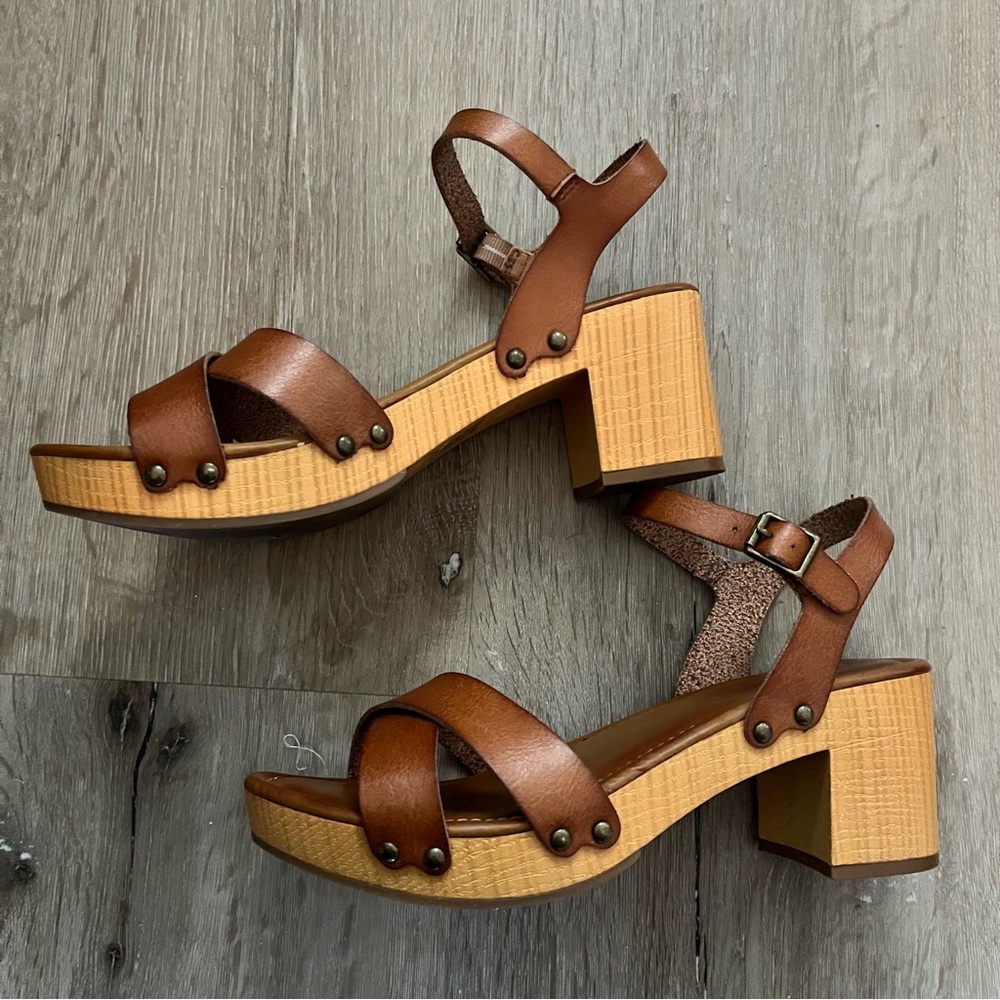 MIA Women's Susan Platform Clog Sandal Size 9
